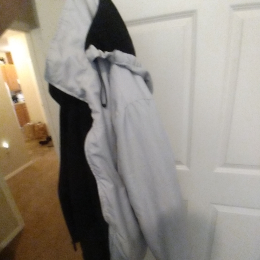 Coat - Picture 3 of 4